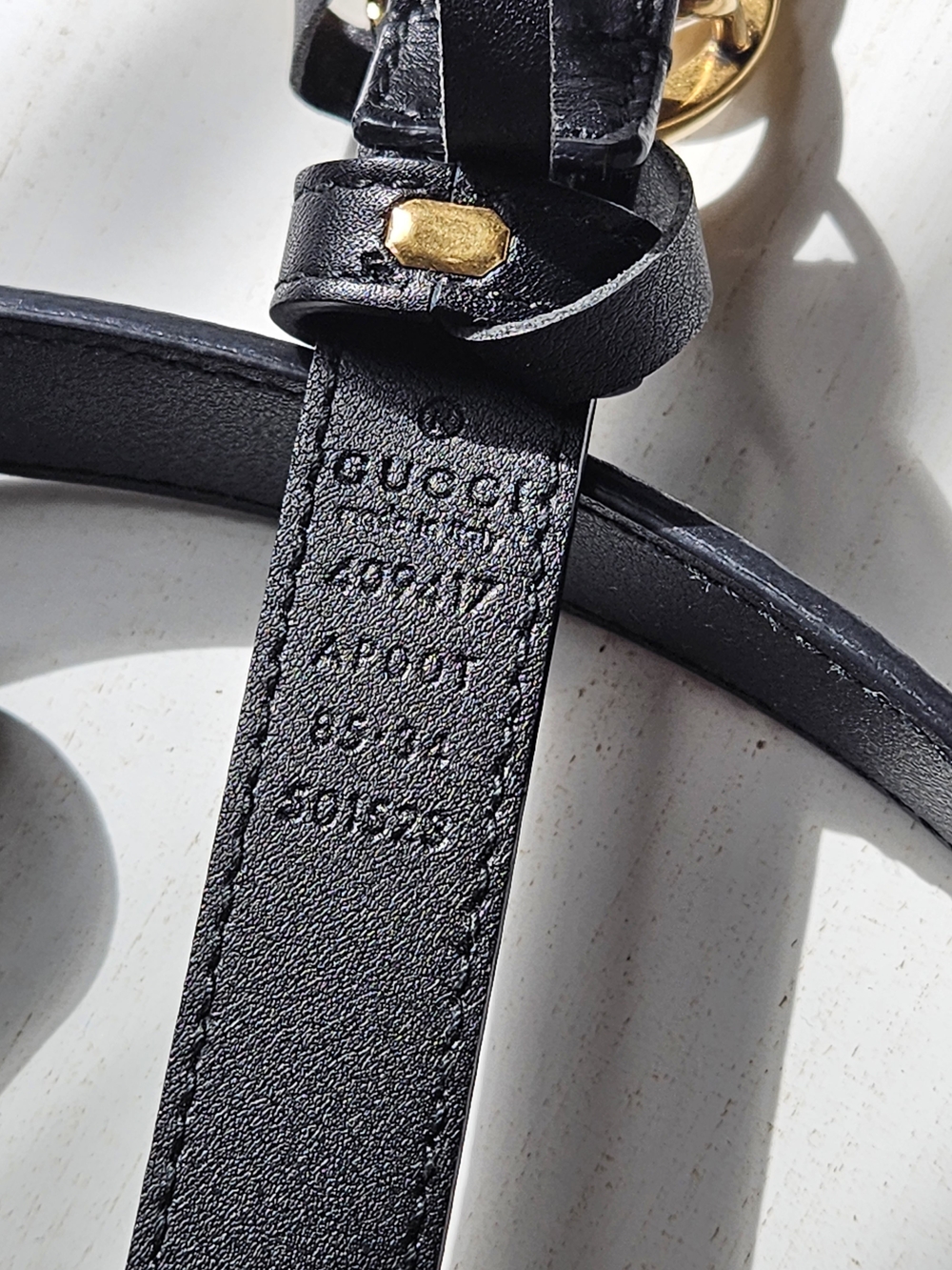 Gucci Black Leather Belt with Gold Hardware - Picture 3 of 8